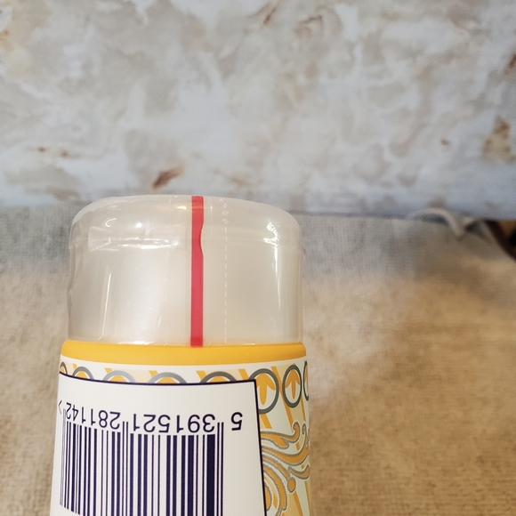 Human + Kind Human Kind Body Soufflé/New, Sealed - Picture 3 of 3